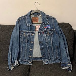Levi’s Women’s Bills Jean Jacket